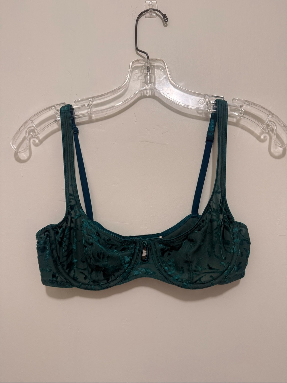 Victoria’s Secret 34C Teal Vintage Unlined Underwire Velvet Burnout Bra Lace